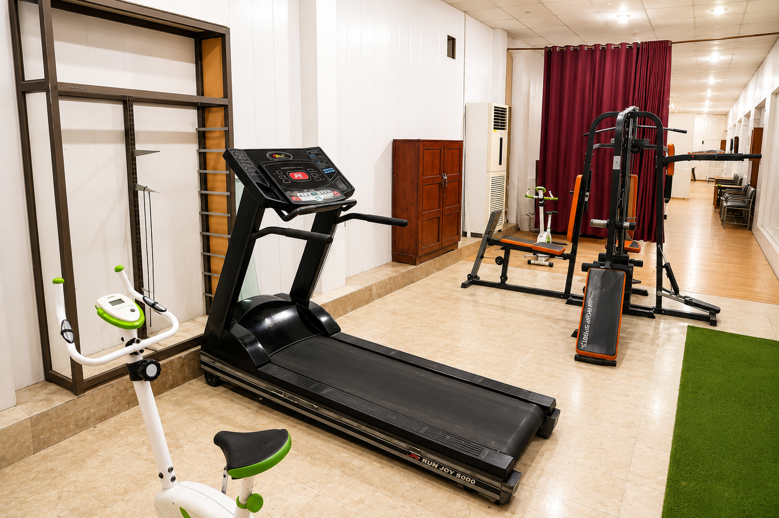 Sports & Gym